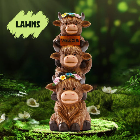 Twinbling Highland Cow statue for patio and lawn decor