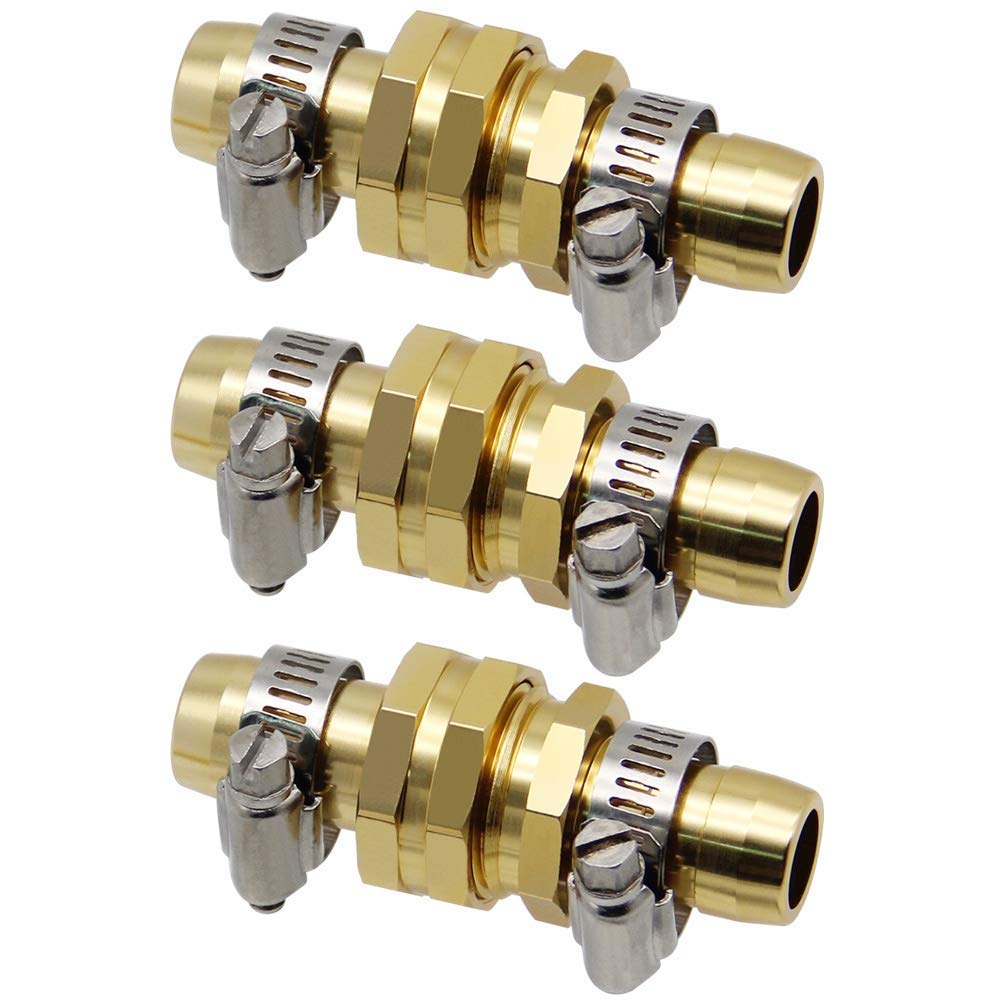 Compatibility with 3/4 inch and 5/8 inch hoses demonstrated in use.