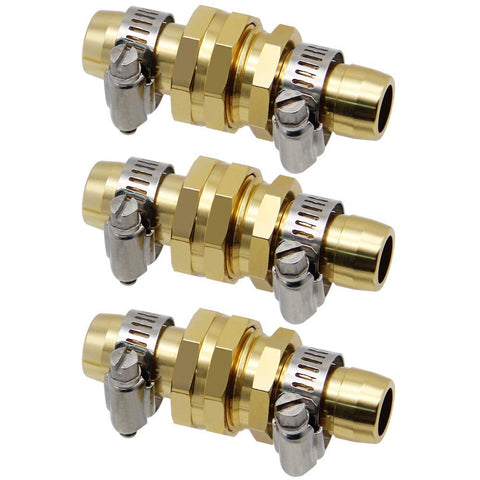 Compatibility with 3/4 inch and 5/8 inch hoses demonstrated in use.