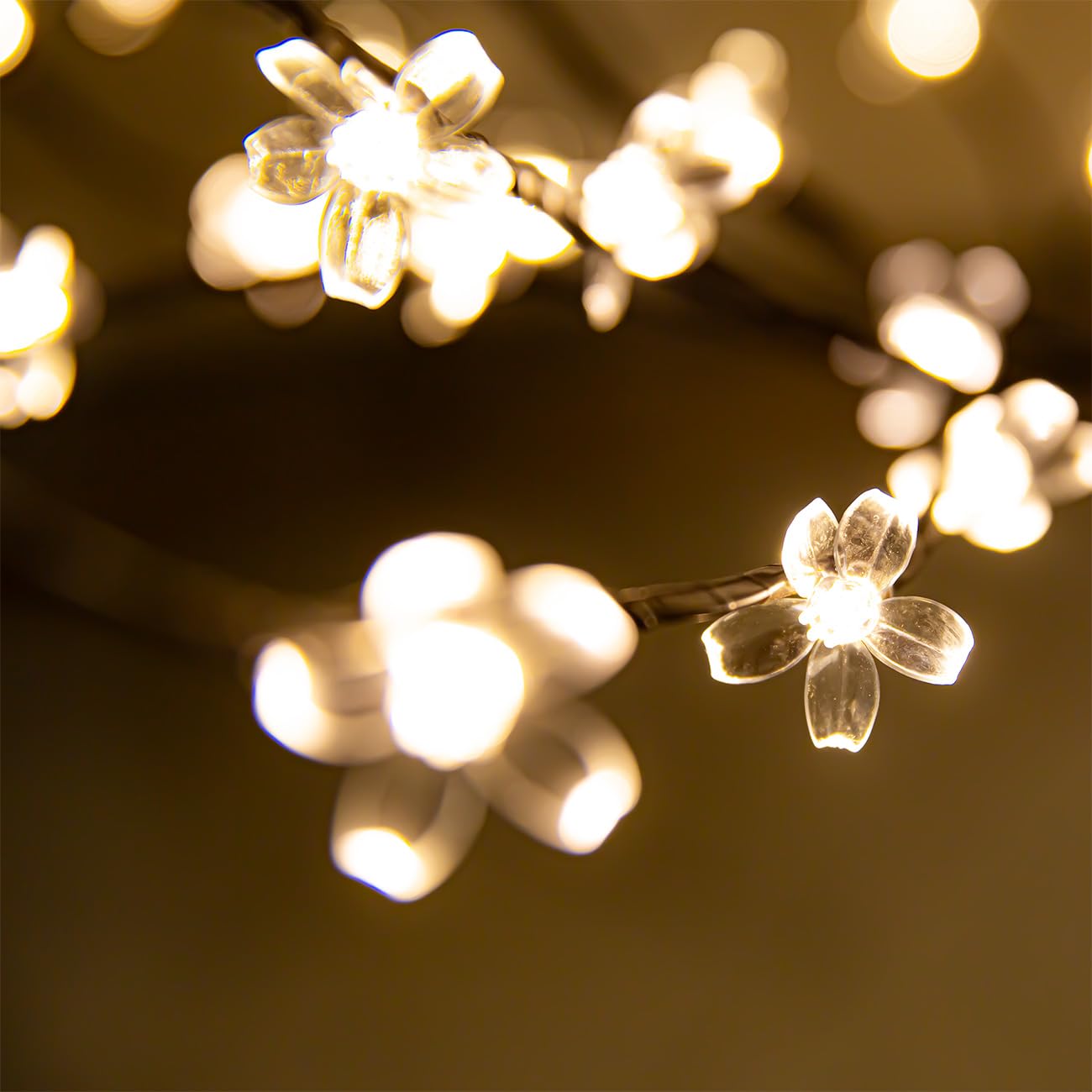 TYBEEU illuminated blossom tree as a centerpiece for events and celebrations.