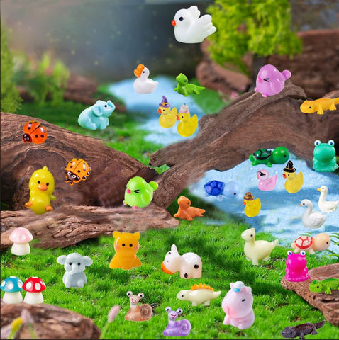 U-Zimikee axolotl figurine for educational and decorative setups.