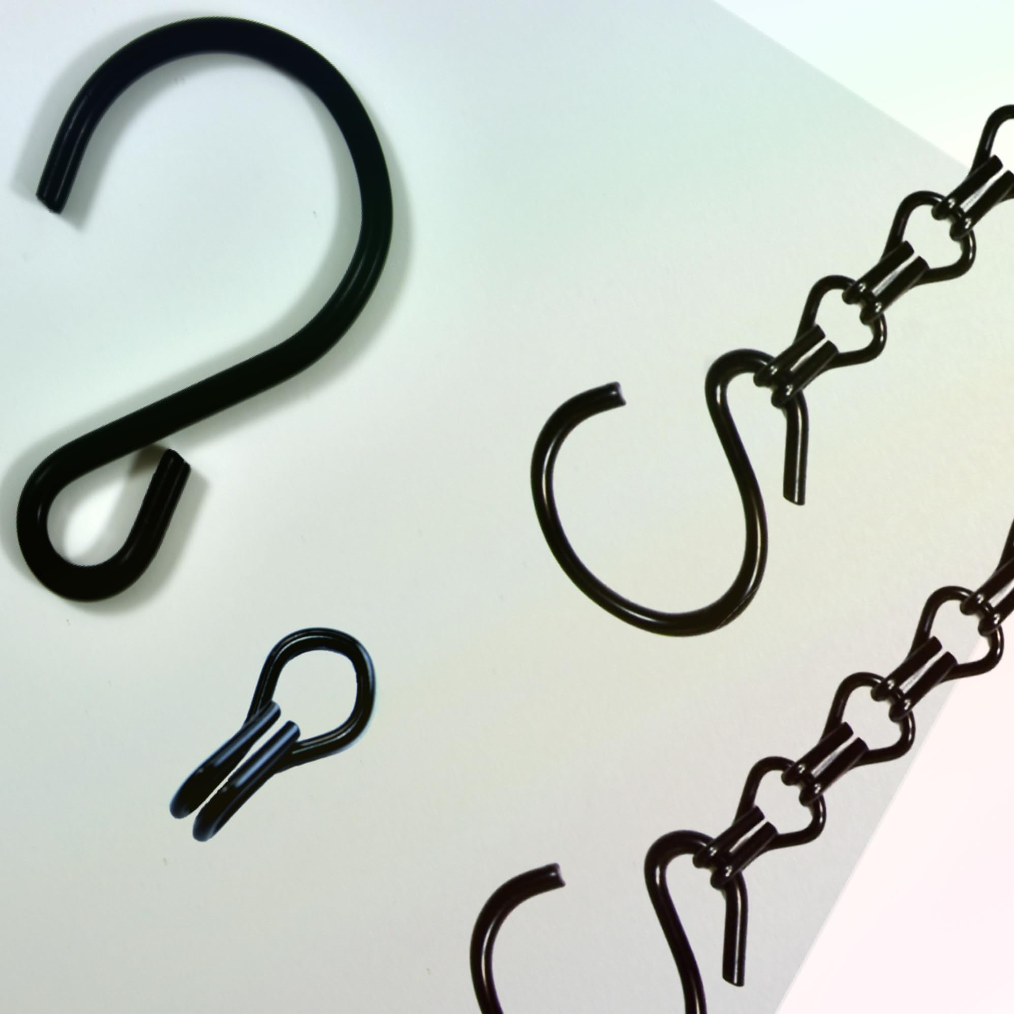 Hand-forged look finish on Uarepretty chain for aesthetic appeal