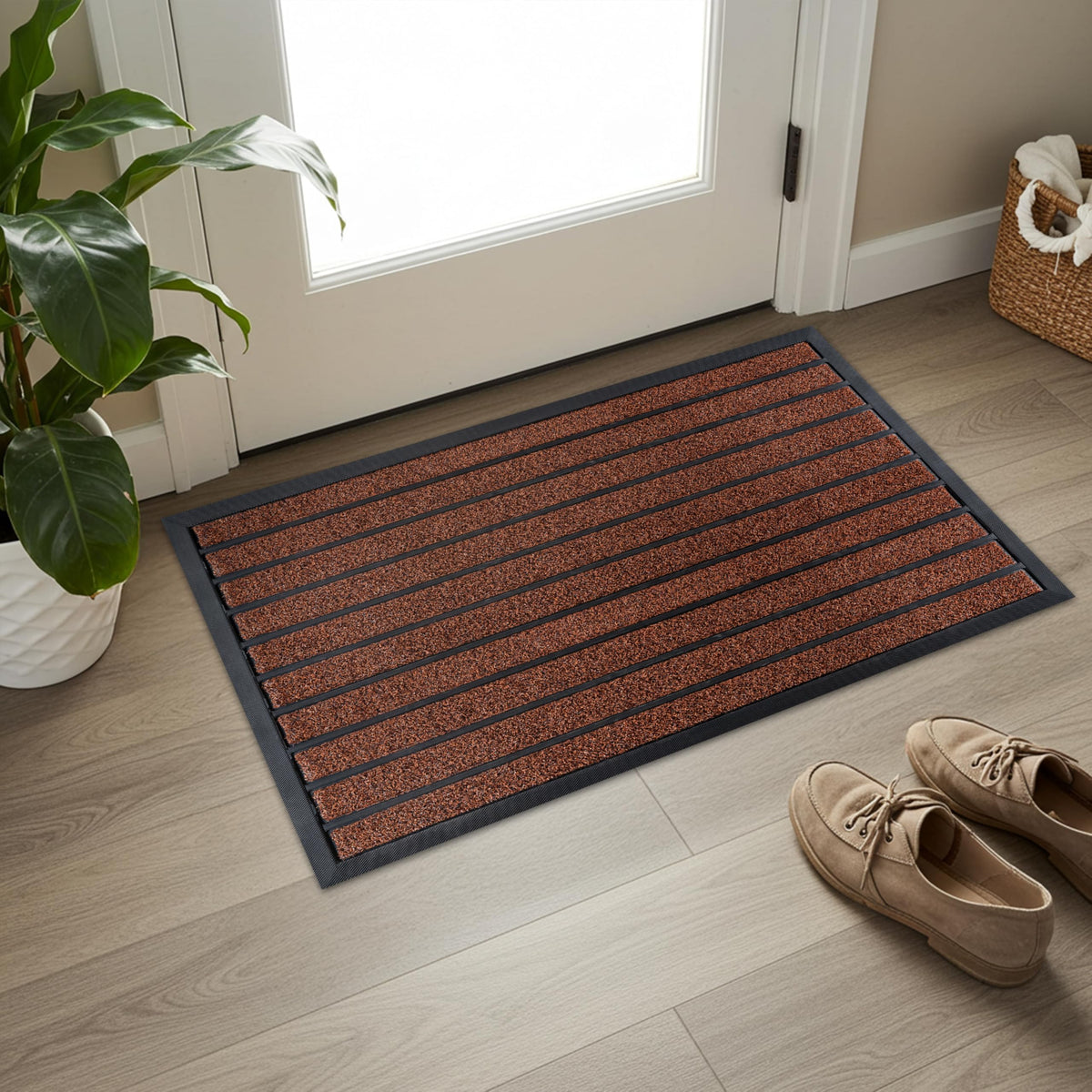 UBDYO extra durable door mat exterior view captures dirt and keeps floors clean.