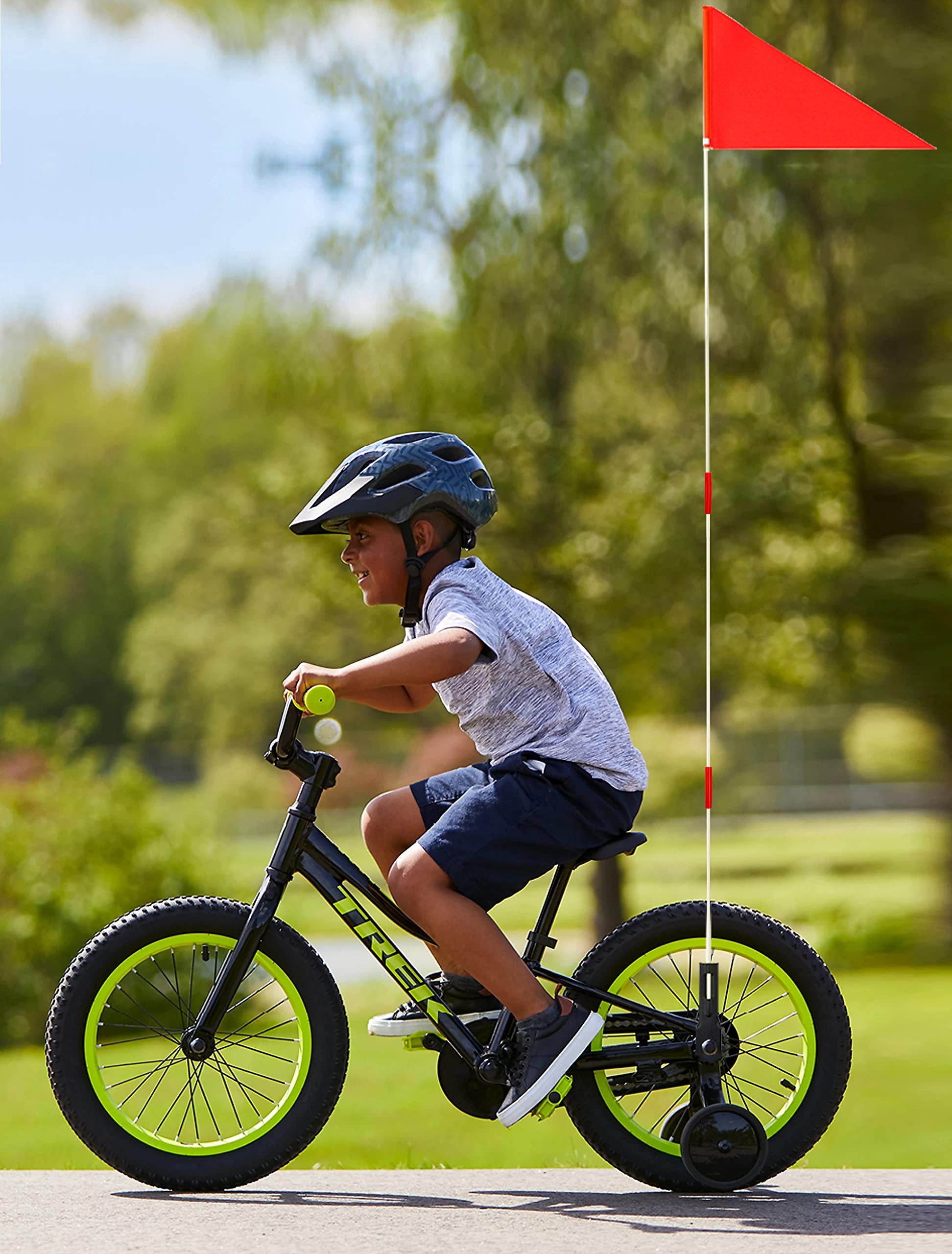Uelfbaby easy-to-install bike flag system on handlebars or seat post