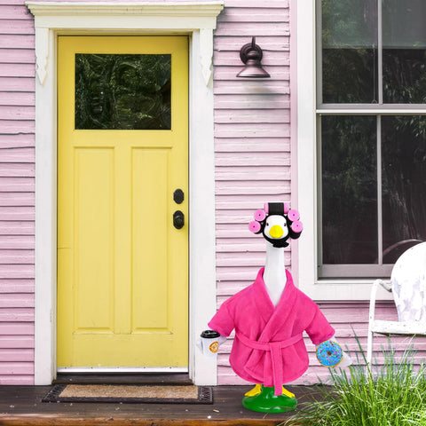 Ueyben adjustable waistband secures the outfit on standard lawn geese.