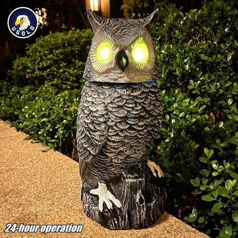 Ugold Snow Owl back solar panel powers daytime illumination.