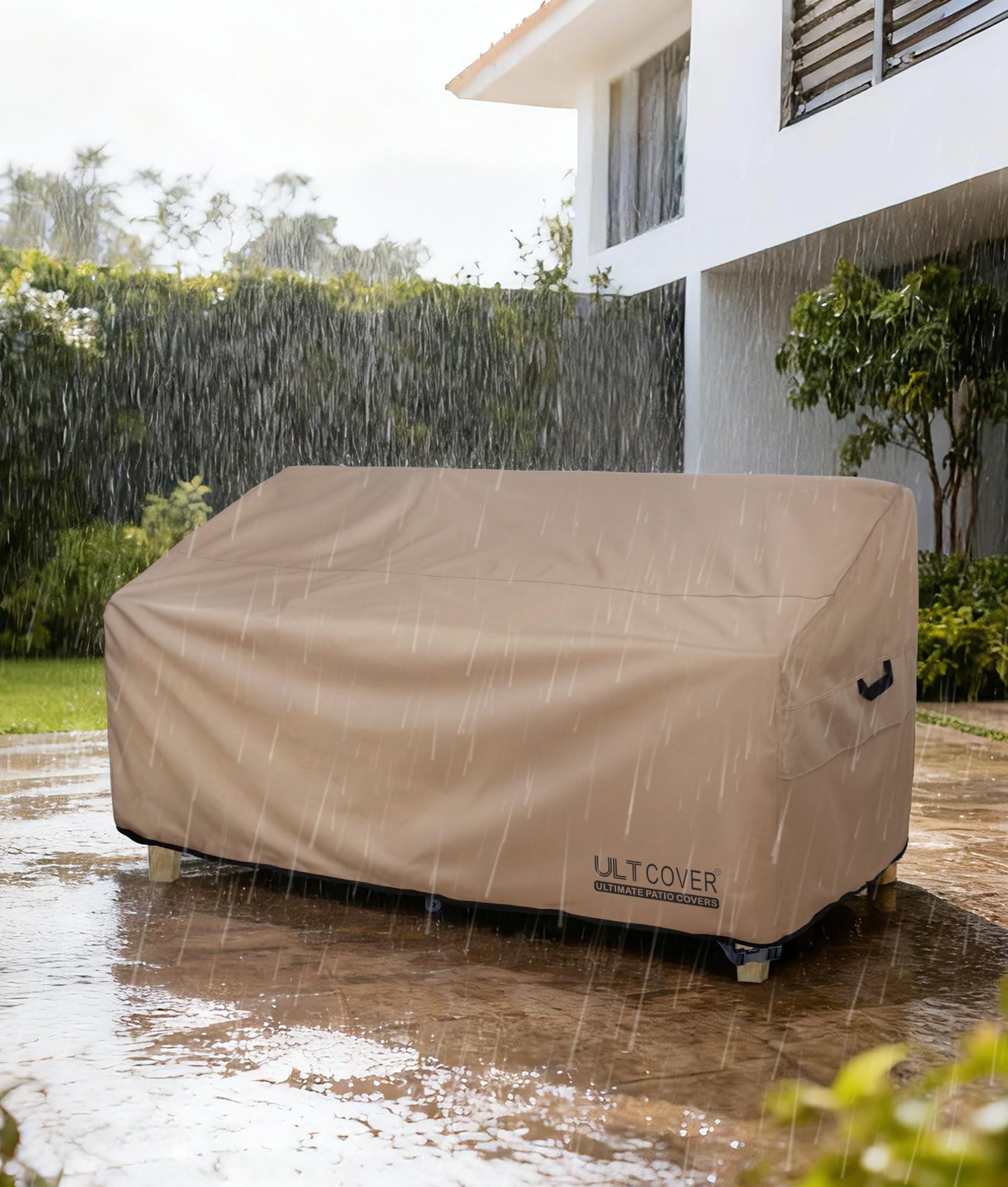 ULTCOVER easy-cleaning surface for simple maintenance after outdoor use