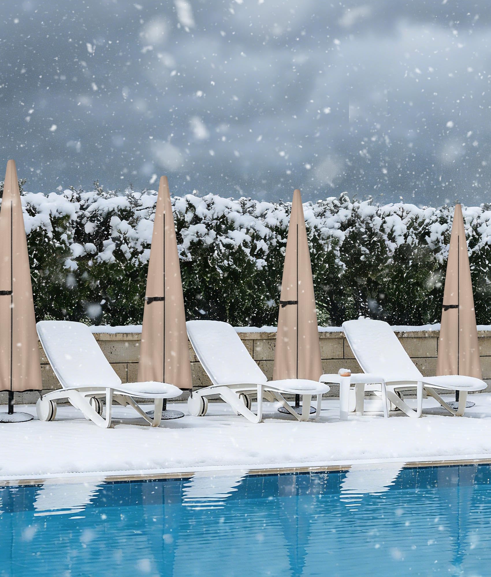 ULTCOVER fits market umbrellas up to 12 ft for round or square canopies
