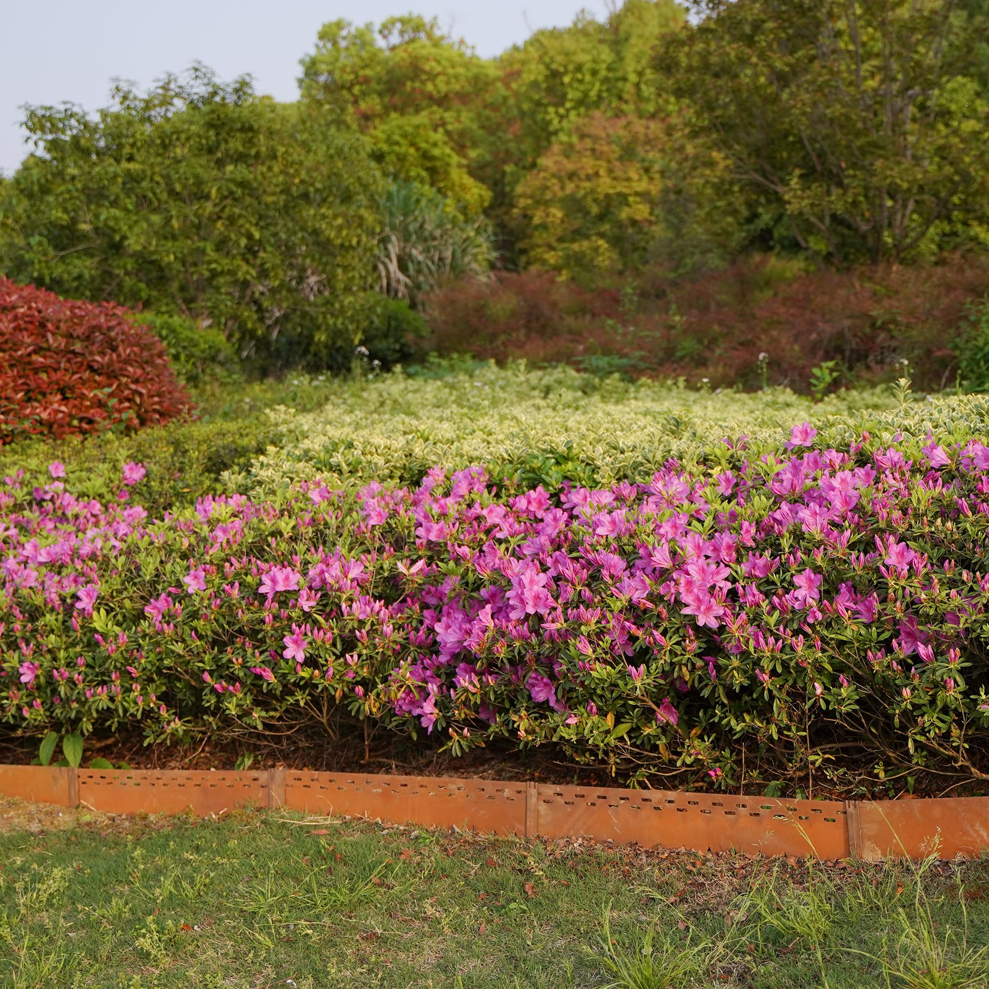 UltiTeque easy-install edging stakes enhance garden border stability