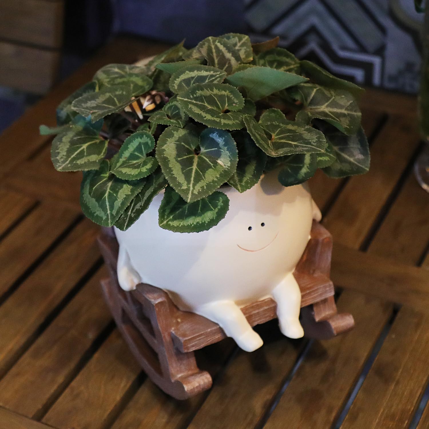 UMESONG indoor-outdoor planter decor for living room or balcony with real plants.