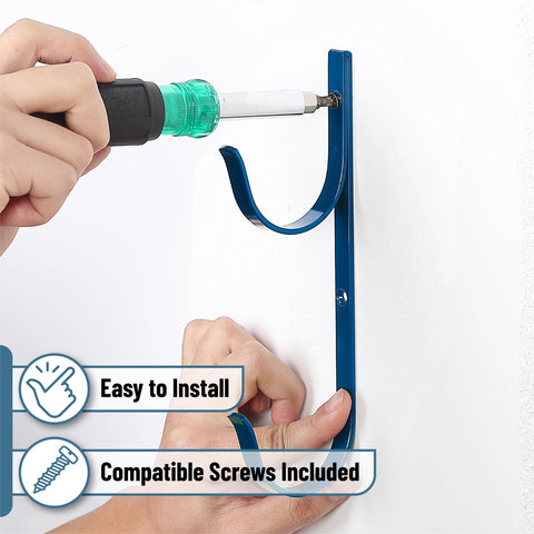 UNCO outdoor utility organizer keeps gadgets near the pool.