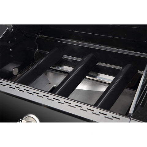 Unicook even heat distribution improves cooking consistency on Weber Spirit.