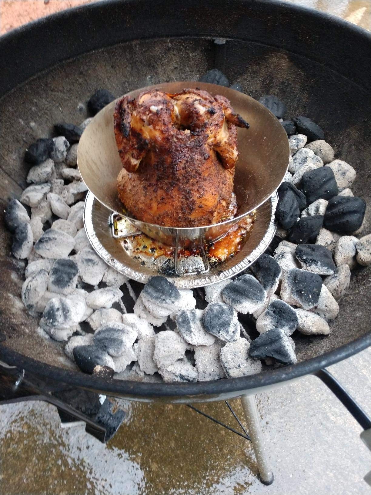 Premium 304 stainless steel construction resists corrosion and lasts through grills.