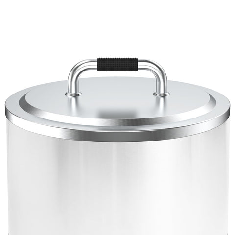 Uniflasy lid is ideal for camping and backyard gatherings.