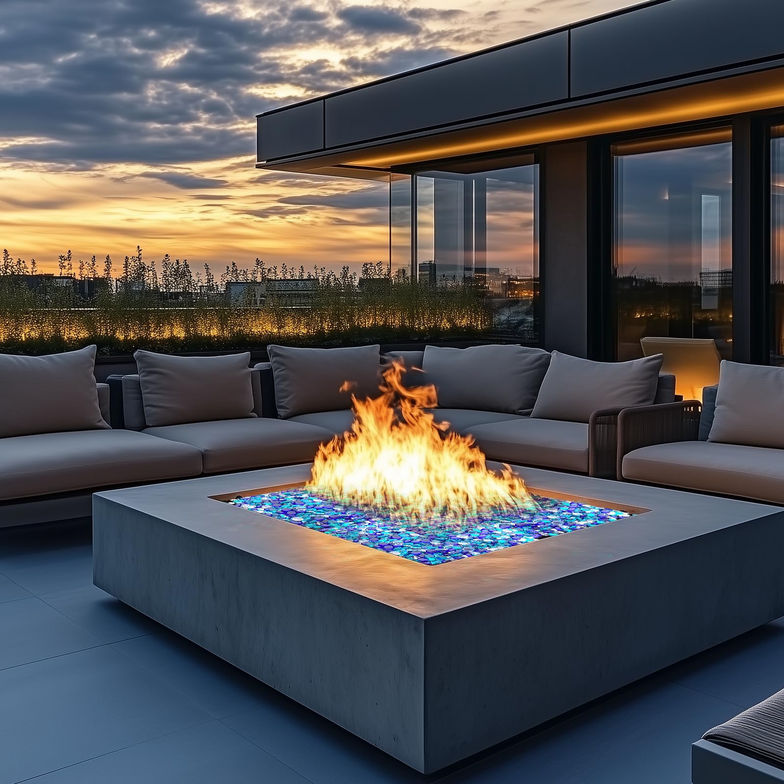 Uniflasy glass beads add warmth and color to create cozy outdoor evenings.