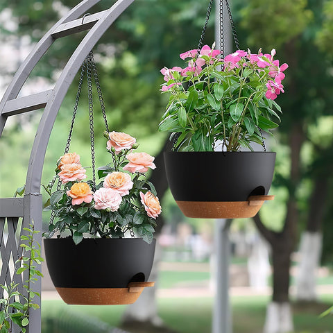 UOUZ creates a stylish display on balconies or patios with minimal effort.