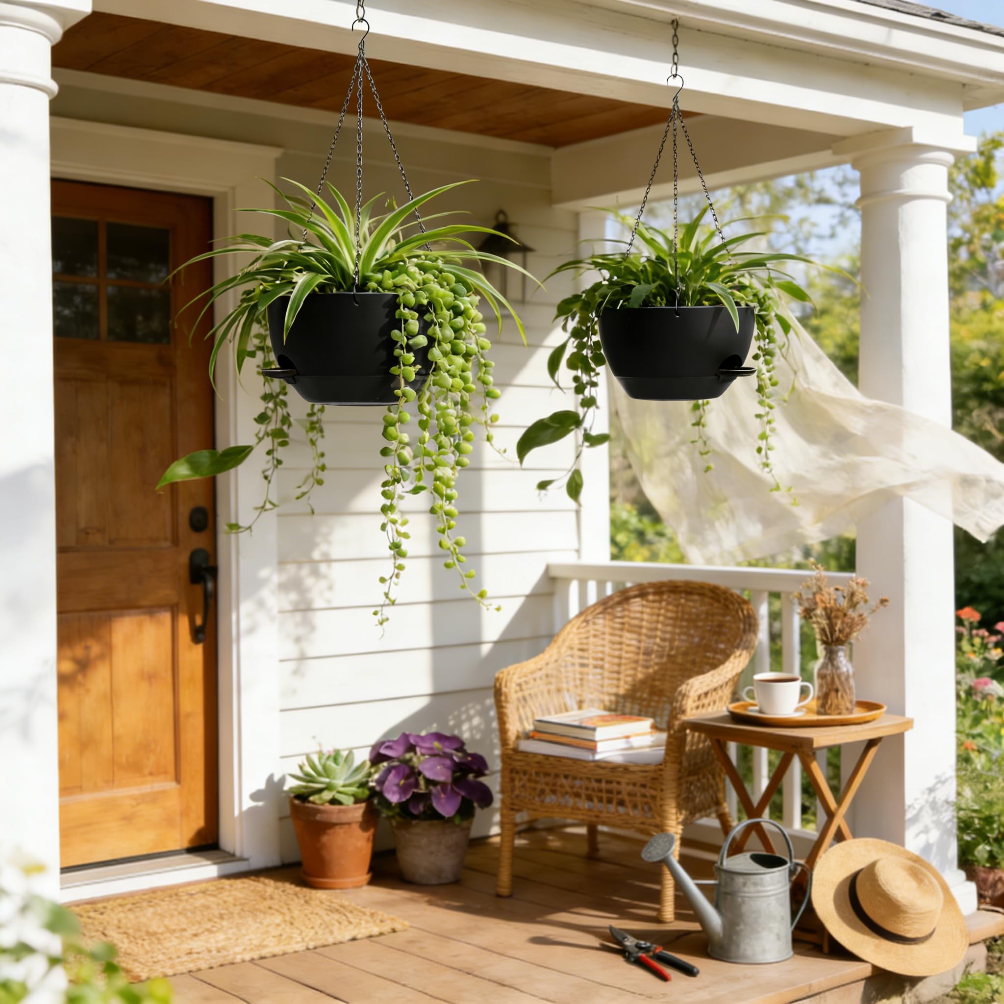 UOUZ self-watering system highlight for consistent soil moisture.