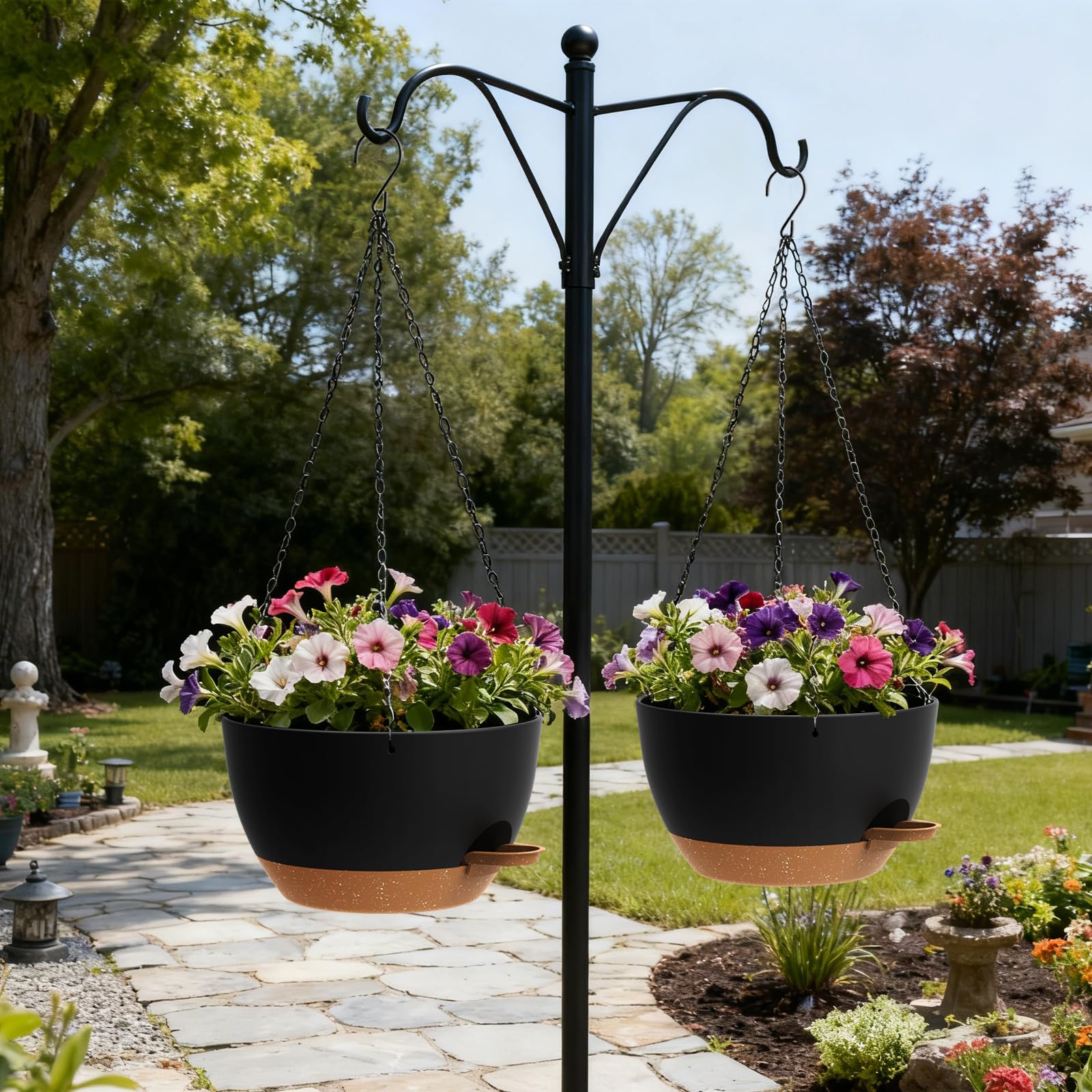 Watering Lip design on UOUZ planter for spill-free refills