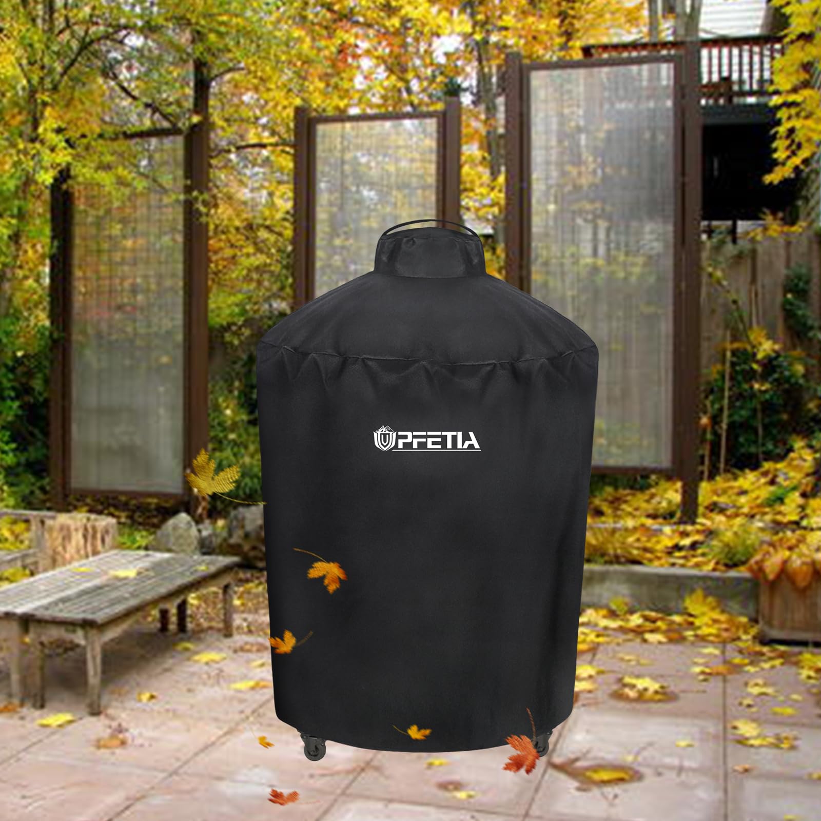 UPFETIA easy-clean fabric lets you rinse away dirt quickly.
