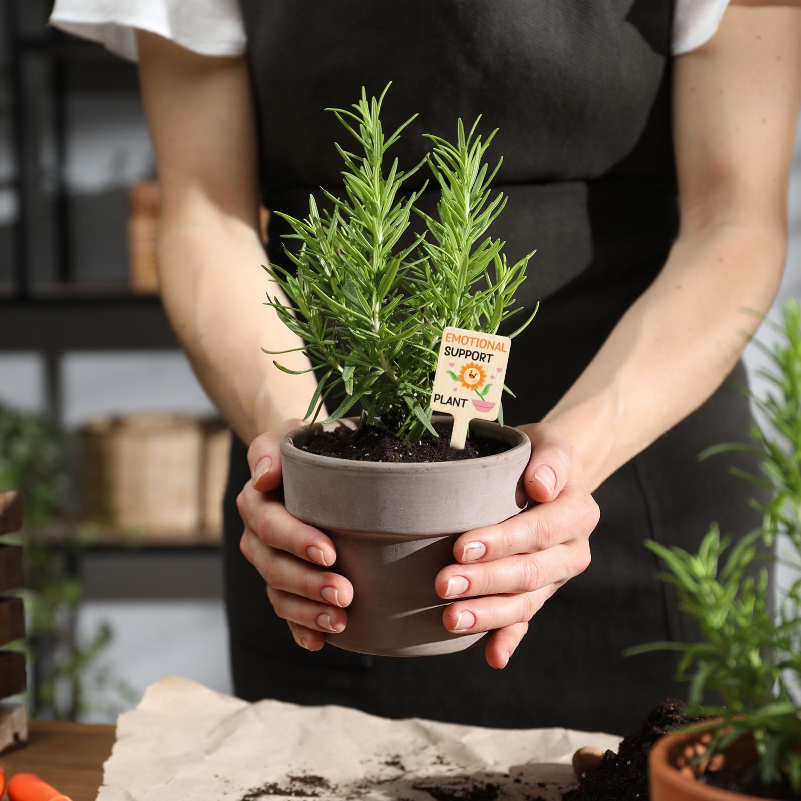 UPINS smooth-surface labels clean easily after watering and weather changes.