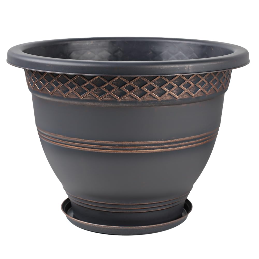 Usocik four-pack plant pots showing versatile collection