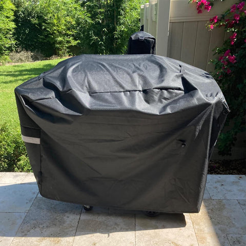 Utheer 24-series Camp Chef cover with waterproof PVC liner helps resist weathering.