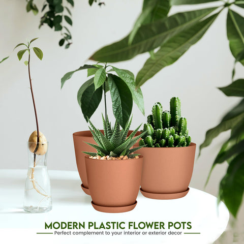 Utopia Home 6.6-inch planter pot for versatile plant arrangements.