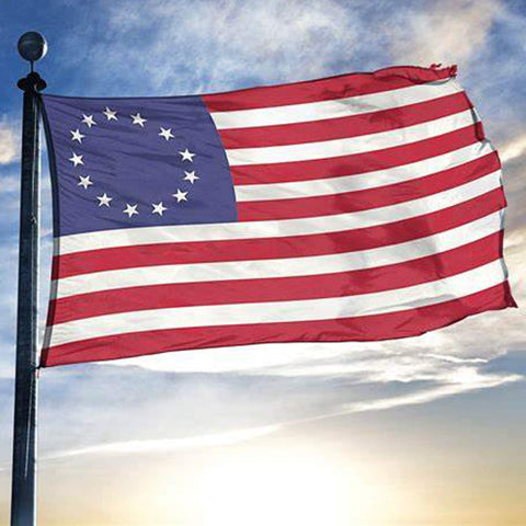 UTSANG wall-display Betsy Ross flag for patriotic decor.