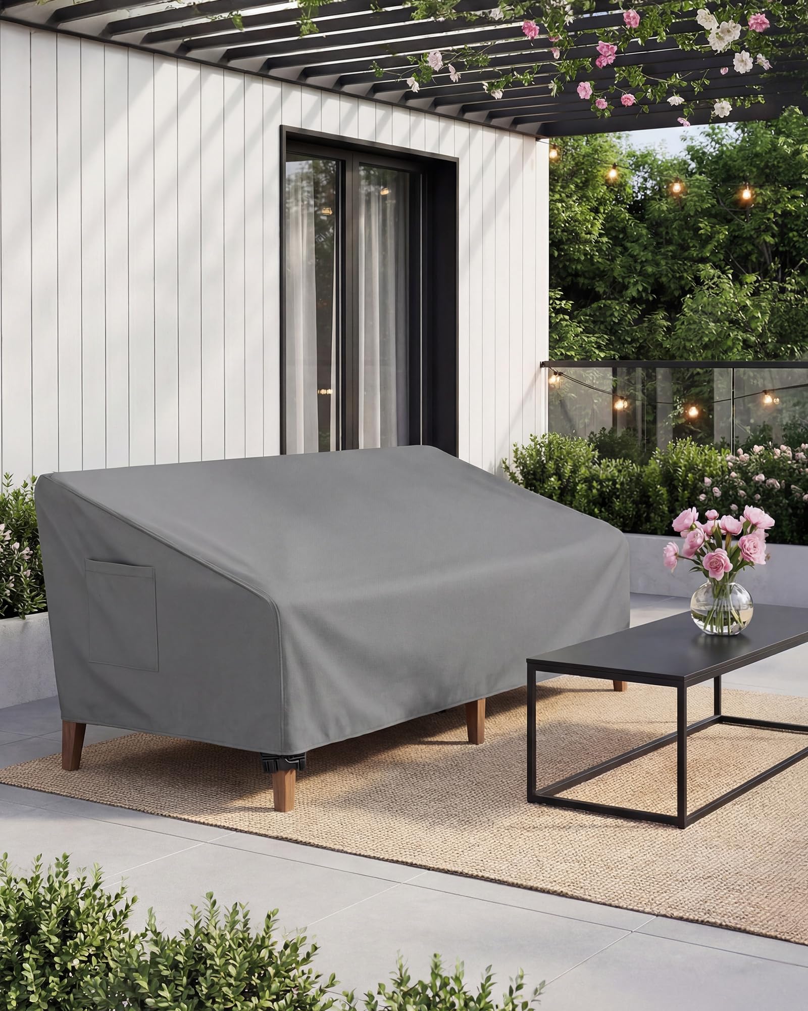 Vailge storage-friendly design offers hanging option when not in use.