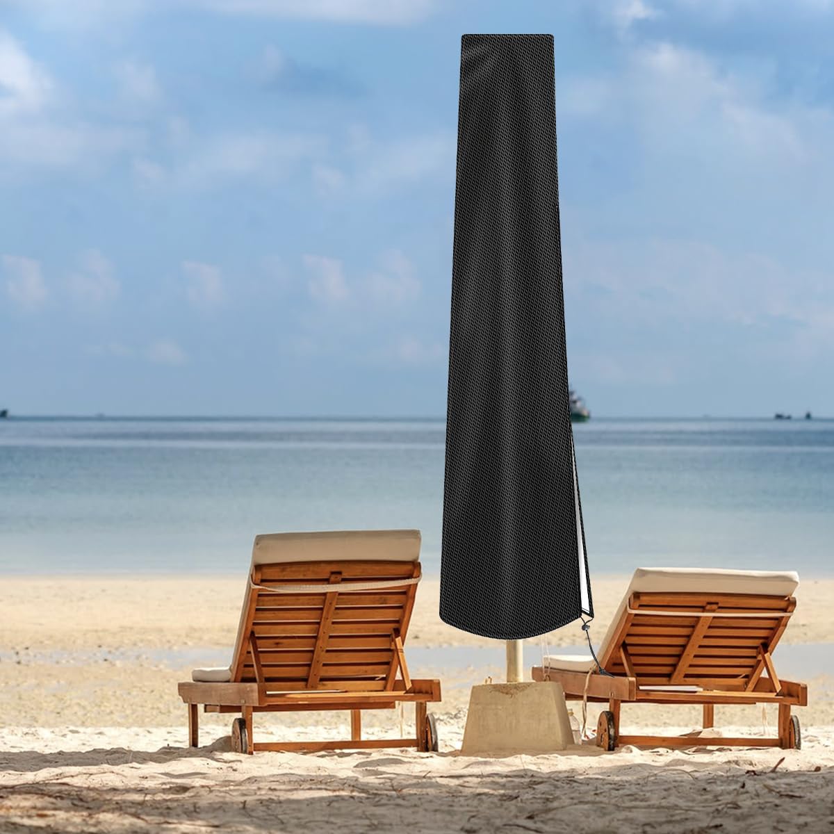 Vainlley umbrella cover protecting outdoor shade from rain and dust