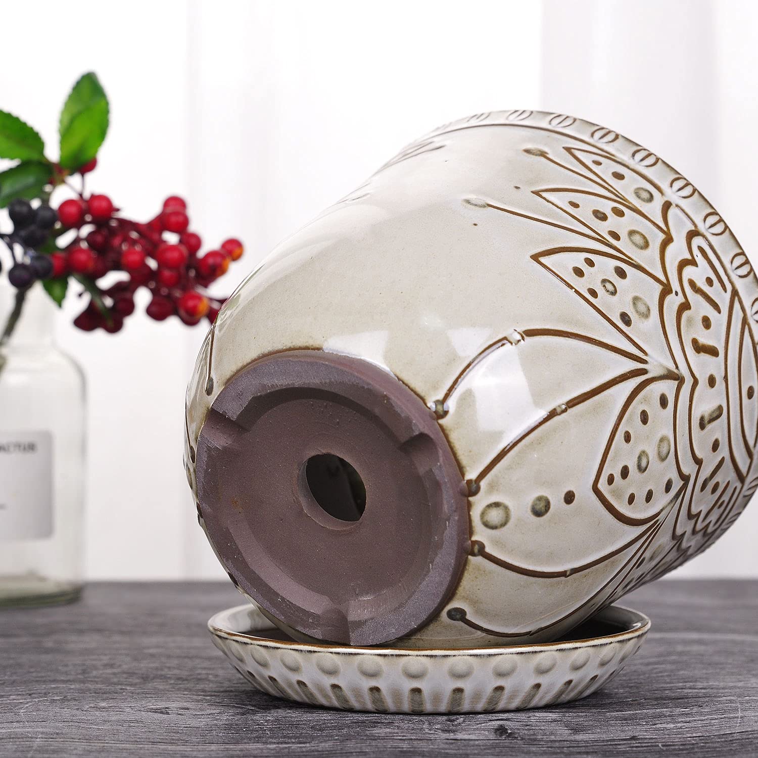 VanEnjoy indoor-outdoor planter suitable for patios and balconies.