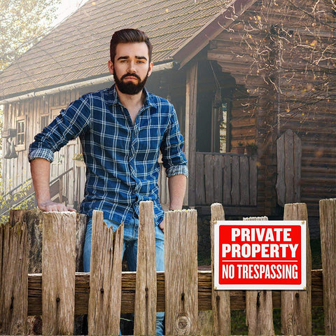 Vanitek no trespassing sign outdoor durable display in weatherproof plastic.