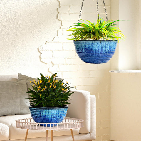 Vanslogreen 10-inch planter can be placed on a tabletop when chains are removed