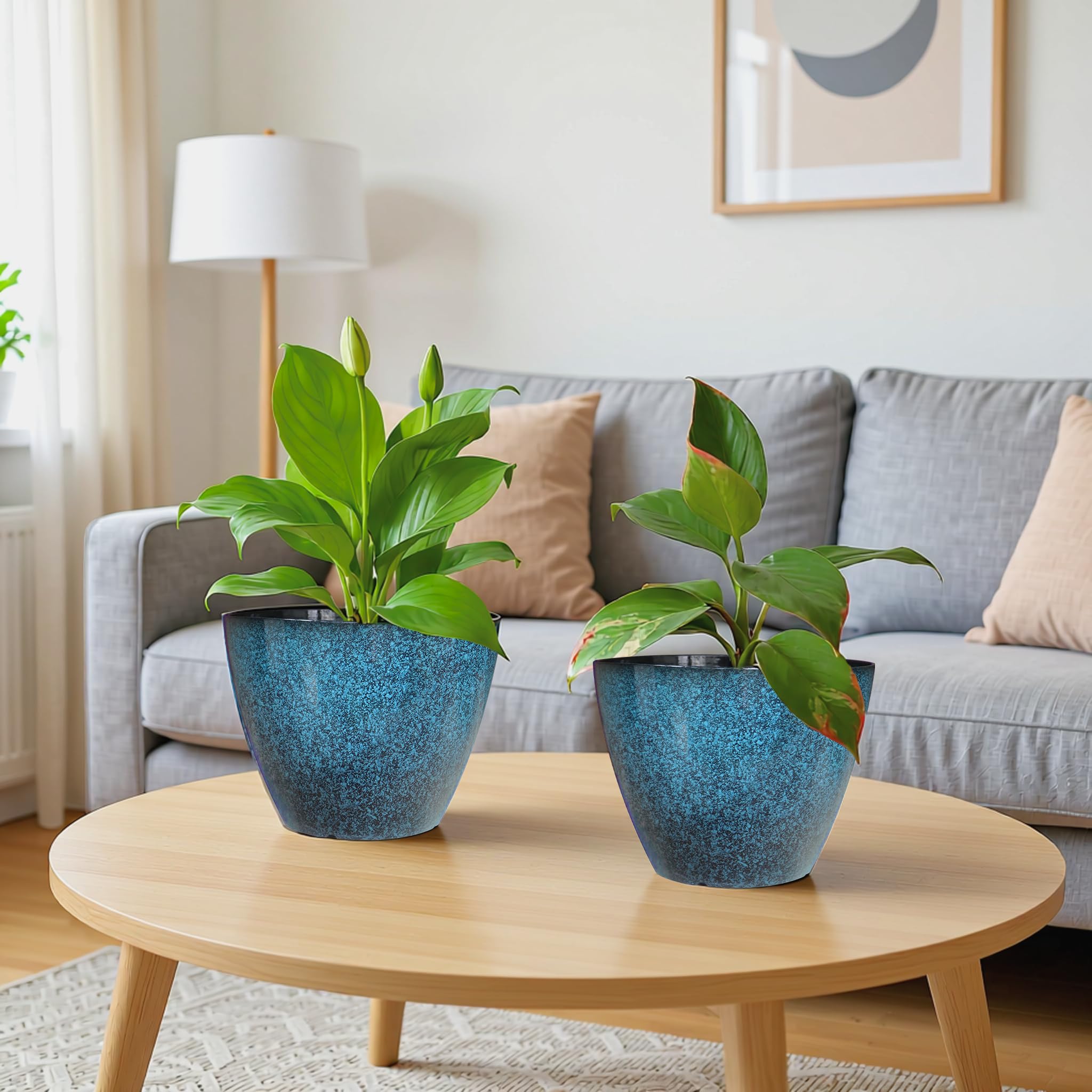 Vanslogreen indoor-outdoor plant pot fits living rooms, patios, and balconies