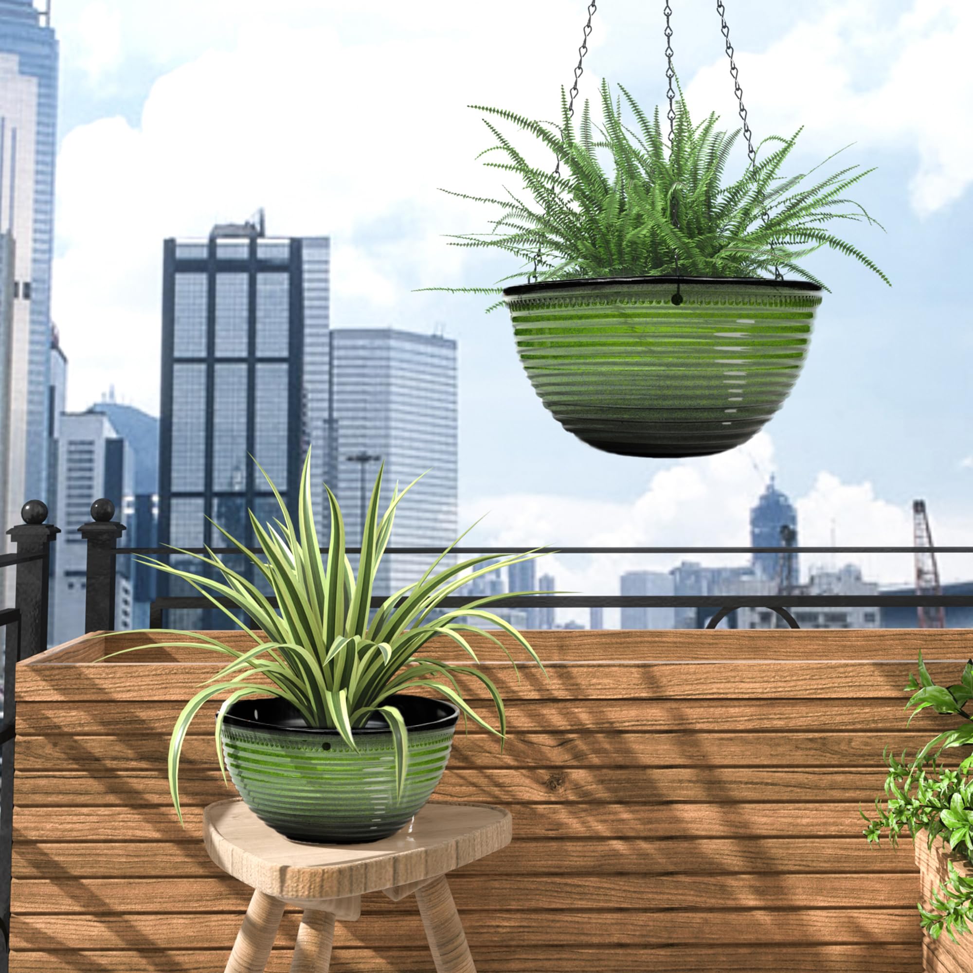 Vanslogreen removable chain option enables tabletop arrangement.