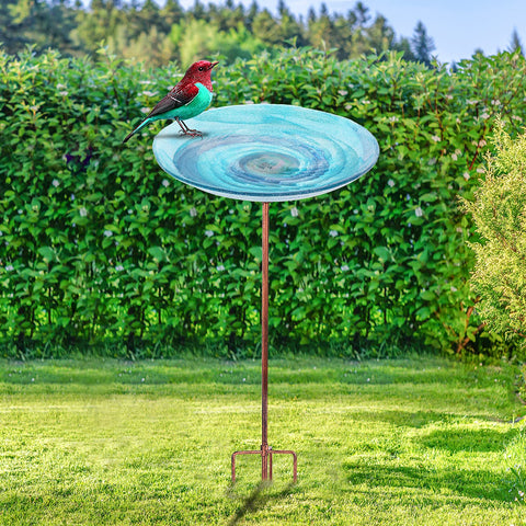 VCUTEKA birdbath on metal stake offers sturdy support in the yard