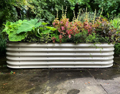 Vego garden weather-optimized steel coating withstands outdoor conditions.