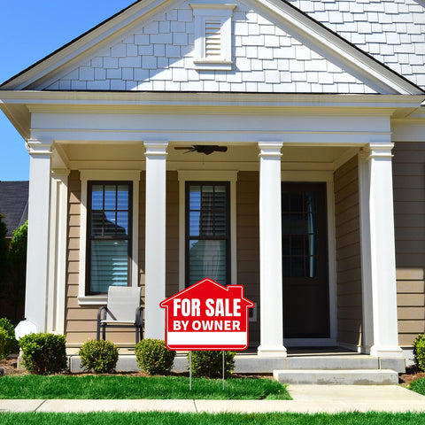 Venicor packaging includes three yard signs and stakes for easy setup.
