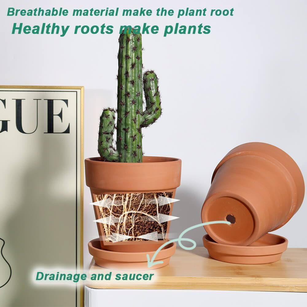 Vensovo terracotta pot drainage hole close-up—efficient watering and healthy roots.