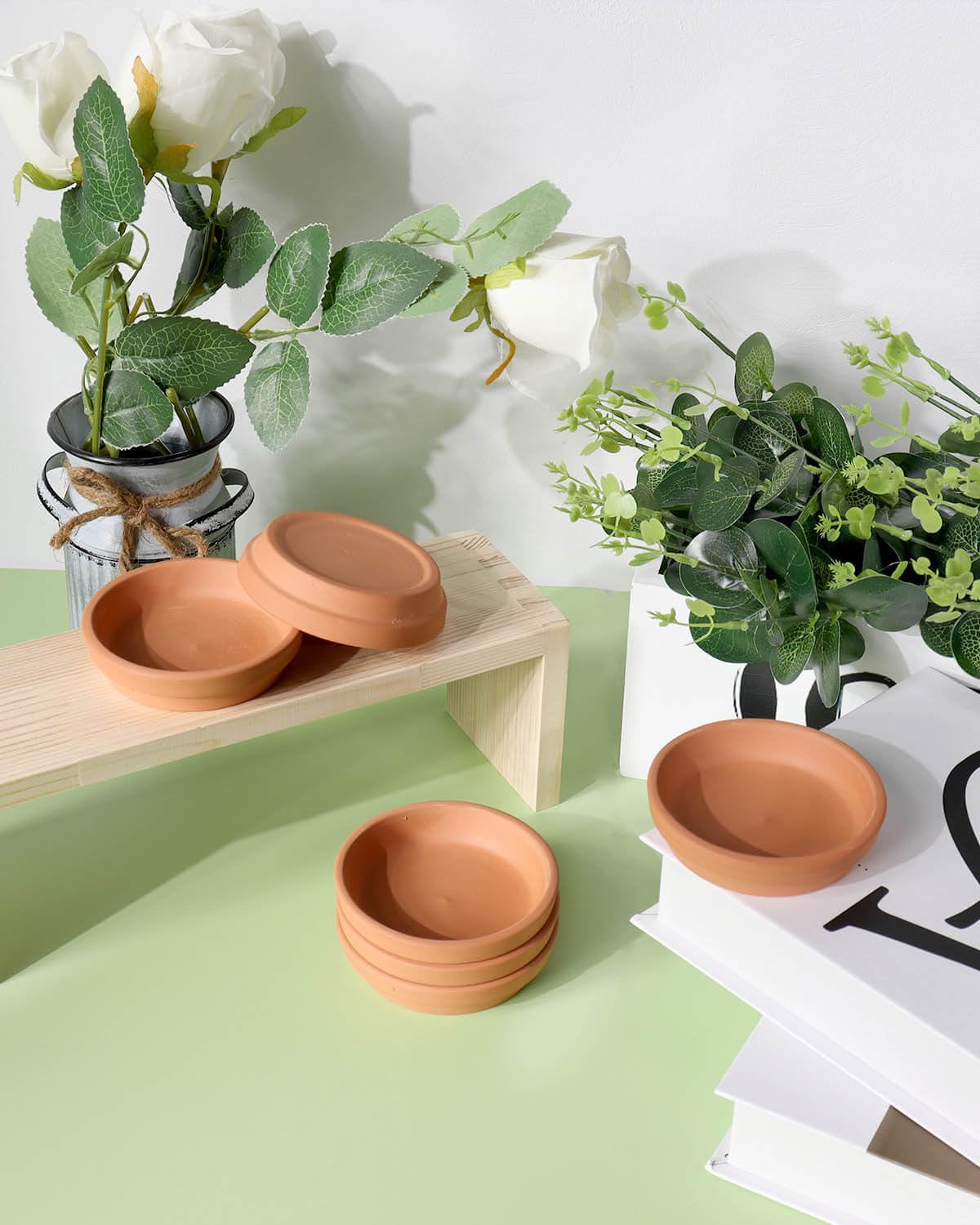 Vensovo terracotta saucer packaging shows secure packing to prevent cracks.