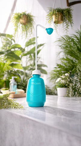 VEOJEIN bottle with 9.4-inch neck for flexible indoor plant care