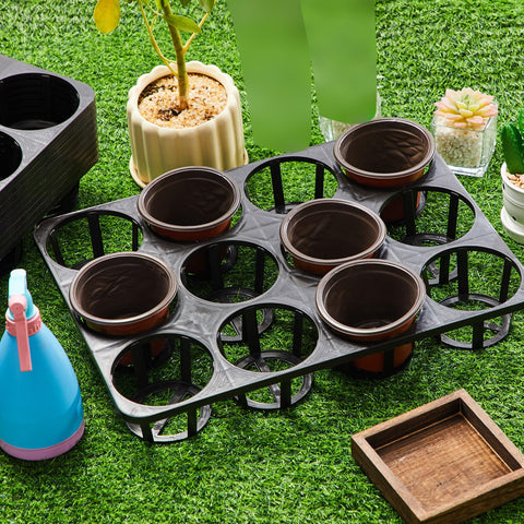 Vercraft compact carrier helps transfer seedlings with stability.