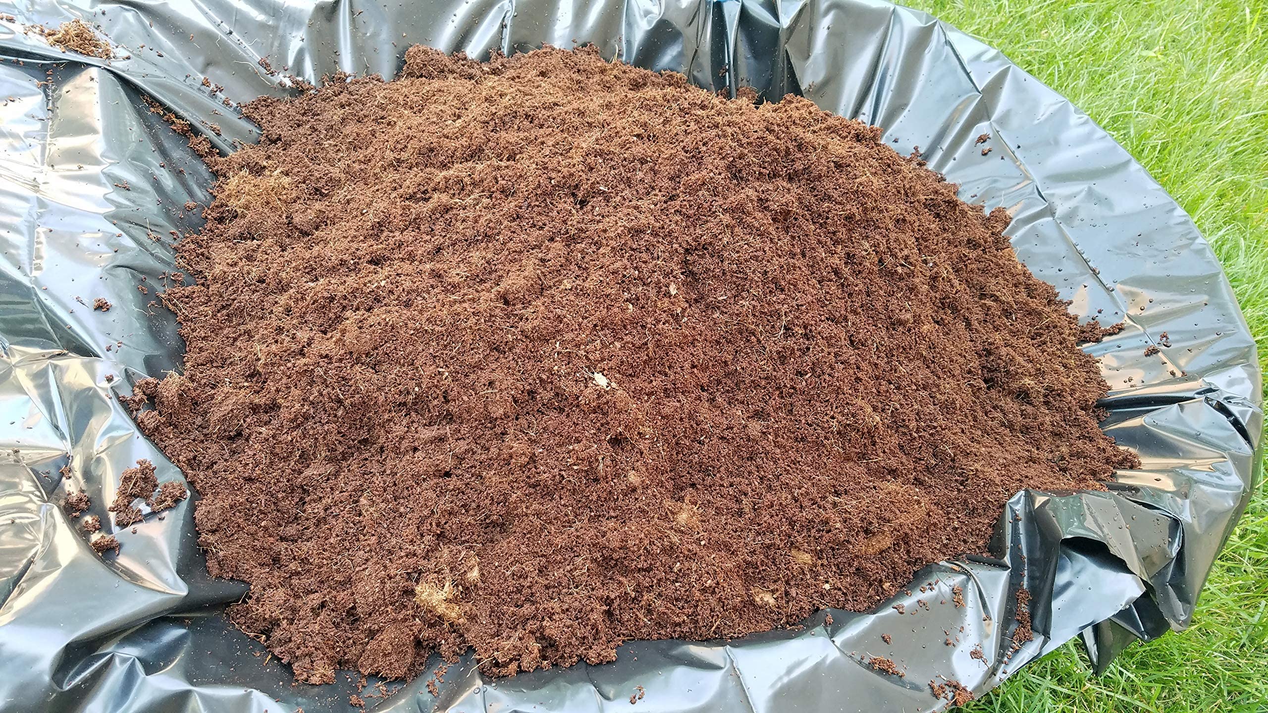 Verdana Coco Coir is suitable for seed starting, vegetables, and houseplants.