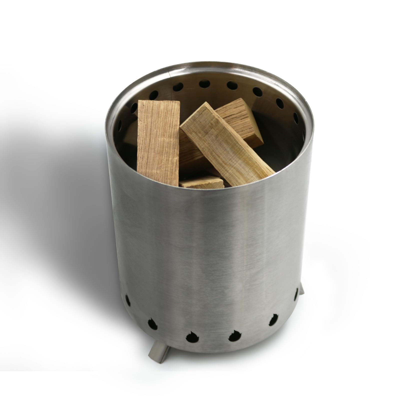 VERSAWOOD kiln-dried-oak-firewood 10-lbs ensures reliable burn for extended cooking sessions.
