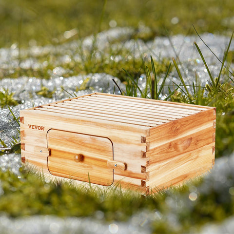 VEVOR beeswax-coated hive exterior resembling natural habitat