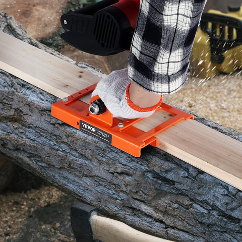 VEVOR Chainsaw Mill portable design suits home workshops and field sites.