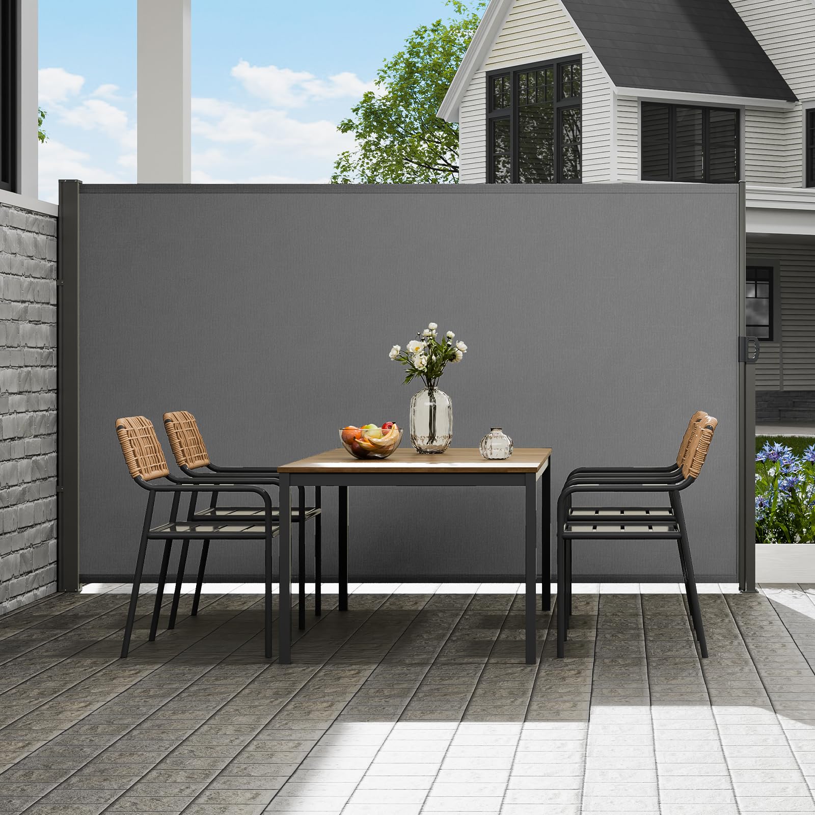 VEVOR retractable handle offers smooth operation and pinch prevention.