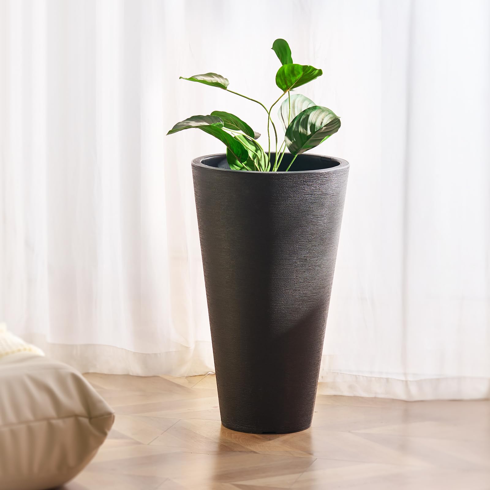 VEVOR durable PP material resists sun and wind