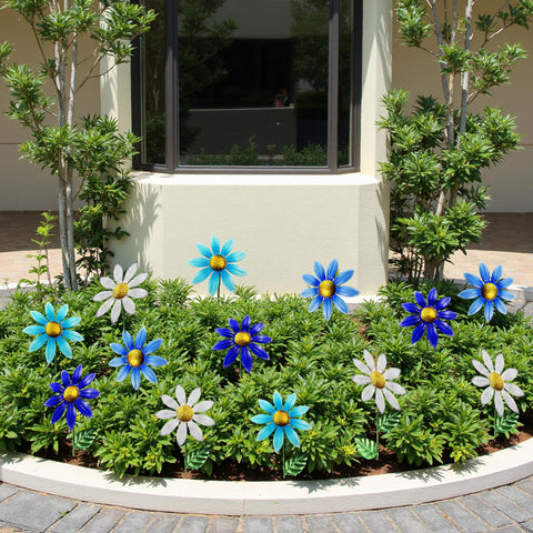 Vexercisehoop flowers for outside stakes illustrated for lawn and flower bed accents.