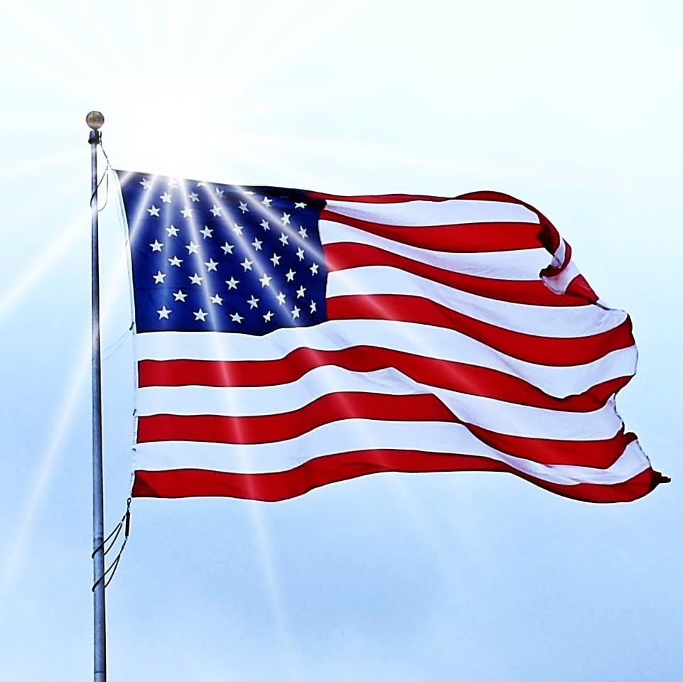 VICDRIA 5x8 flag shows vivid color and stitching.